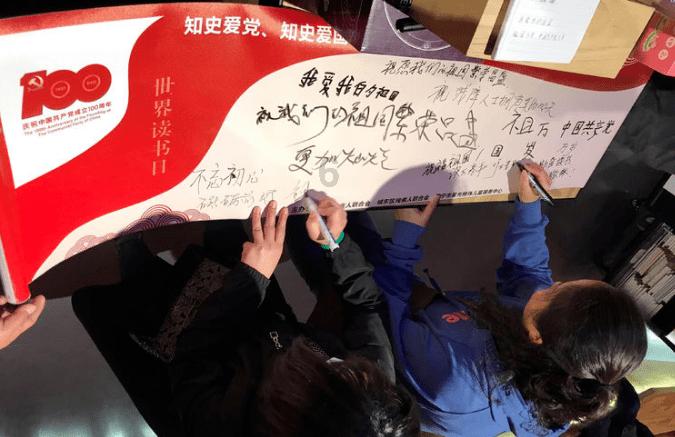 逃出上锁的现代房间2