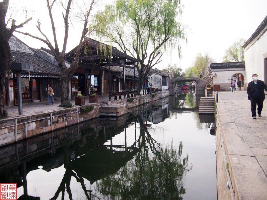 沙漠前行