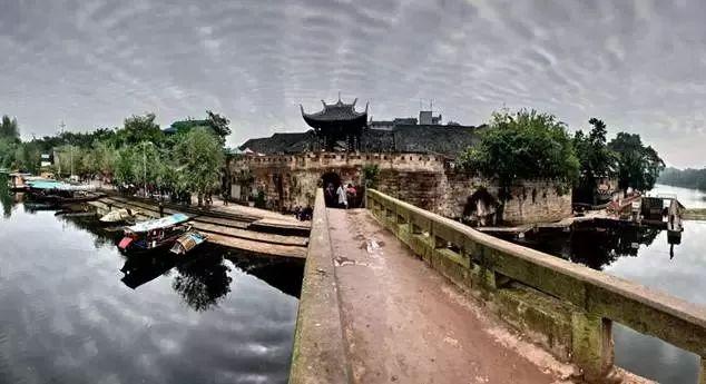 请出示文件